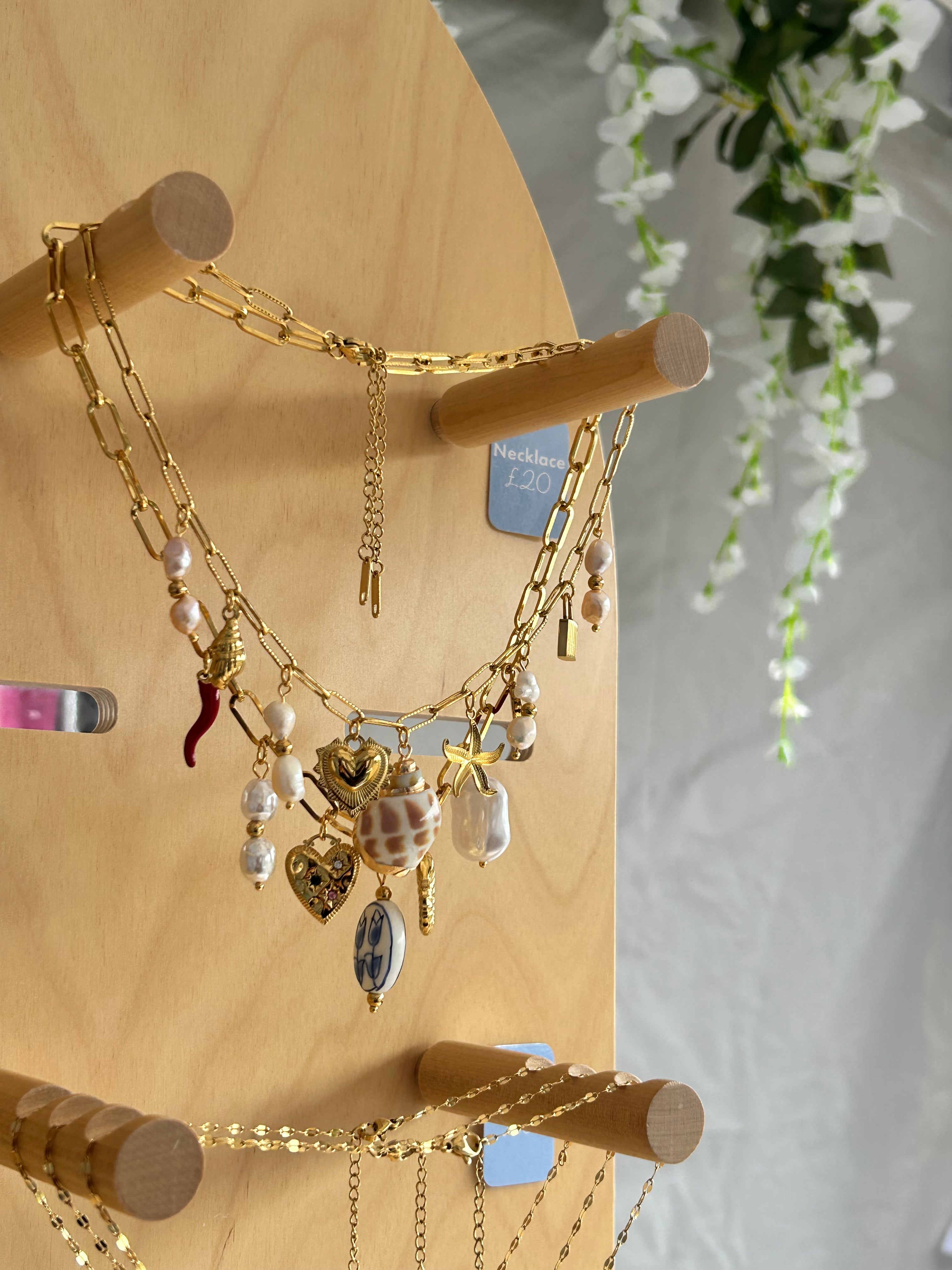 Why Stainless Steel Jewellery Is Your Best Friend This Summer