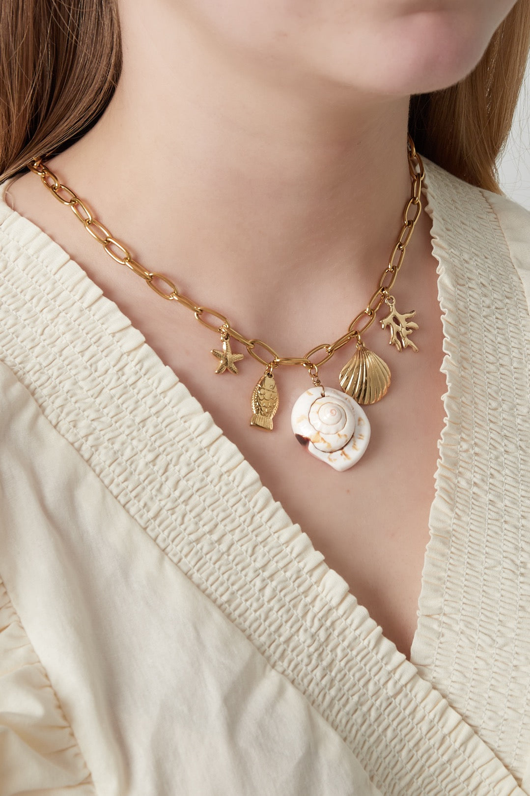 Coastal Charm - Shell Gold Necklace