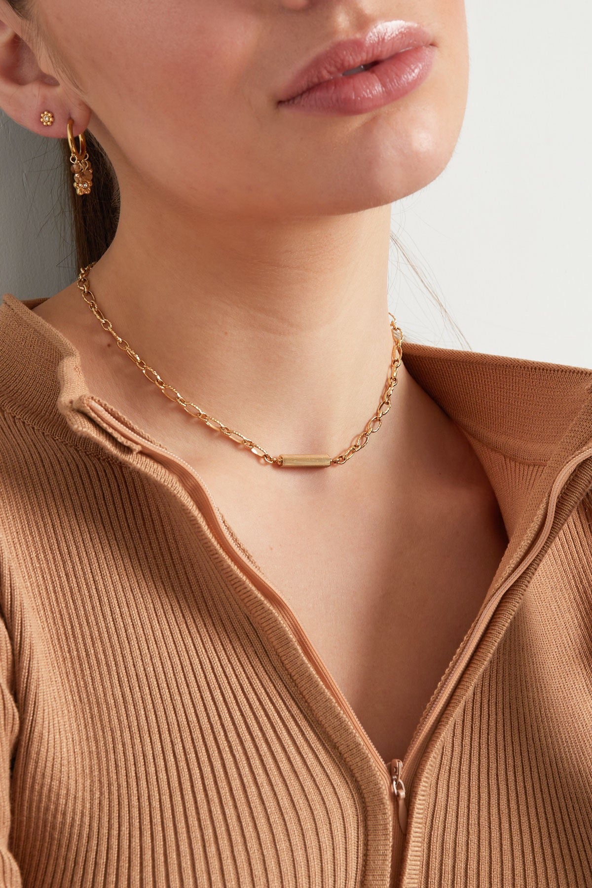 Gold Bar Link Chain Necklace