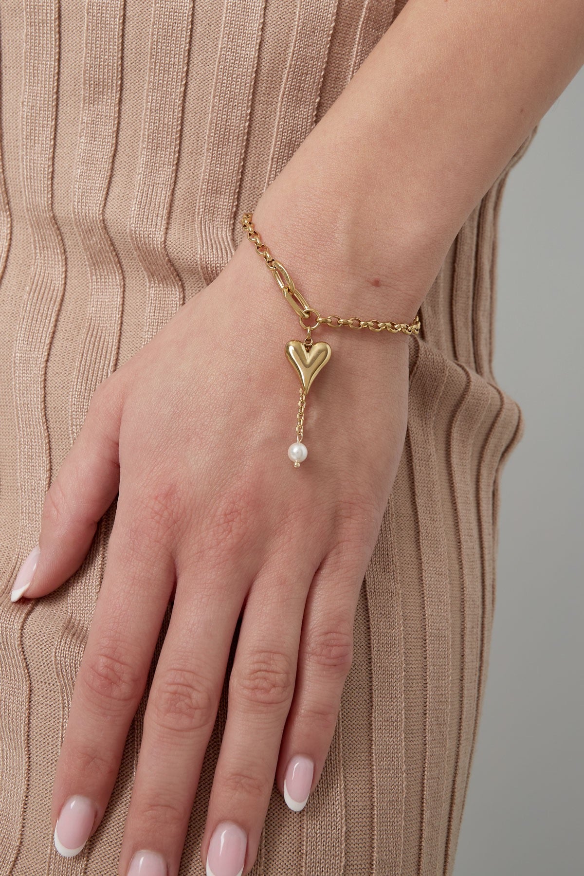 Gold Pearl Heart Bracelet